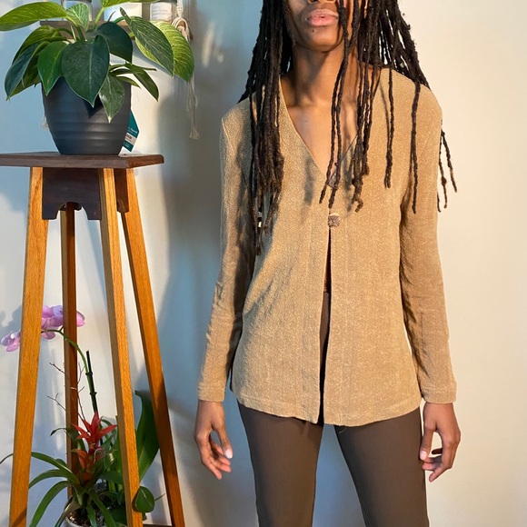 SOLD! - Picture 4 of 6